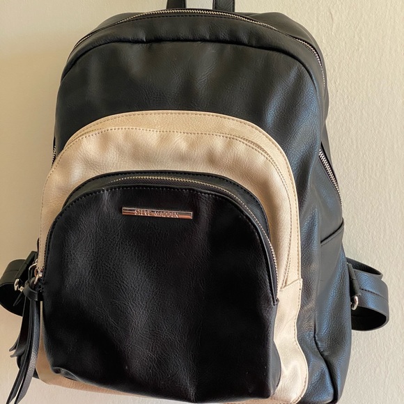 Handbags - Steve Madden backpack